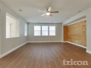 241 Branch Valley Dr in Dallas, GA - Foto de edificio - Building Photo