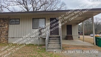 17427 Bradshaw Rd in Little Rock, AR - Building Photo