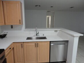 11241 W Atlantic Blvd, Unit 106 in Coral Springs, FL - Building Photo - Building Photo