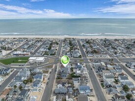 111 7th Ave in Seaside Park, NJ - Building Photo
