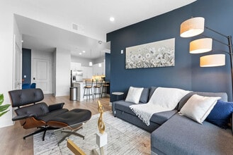 310 N Malcolm X Blvd in Dallas, TX - Building Photo - Building Photo