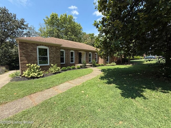 4618 Stony Brook Dr in Louisville, KY - Building Photo - Building Photo
