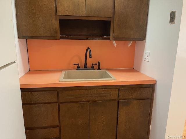 212 5th Ave in West Babylon, NY - Building Photo - Building Photo