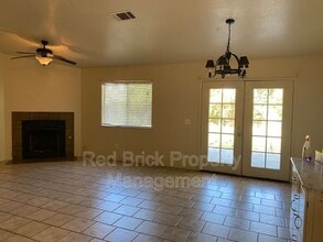 303 Pamela Ct in Merced, CA - Building Photo - Building Photo