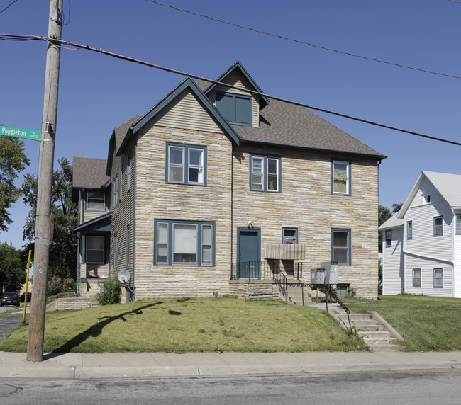 3124 Poppleton Ave in Omaha, NE - Foto de edificio - Building Photo