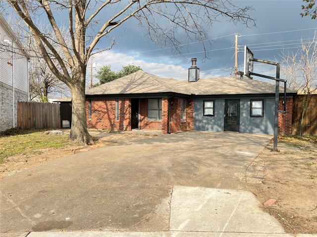 property at 213 Alexander Ct