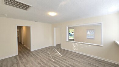 4936 Wrightsville Ave in Wilmington, NC - Building Photo - Building Photo