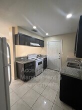 2105 Grayson Ave in McAllen, TX - Building Photo - Building Photo