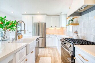 234 Prospect St in Newport Beach, CA - Building Photo - Building Photo