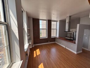 116 Court St, Unit 1209 in New Haven, CT - Foto de edificio - Building Photo