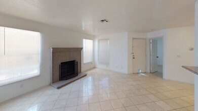 3604 Di Salvo Dr in Las Vegas, NV - Building Photo - Building Photo