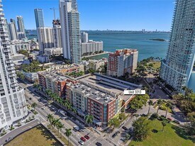 2001 Biscayne Blvd, Unit 3213 in Miami, FL - Building Photo