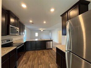 14125 Prospector Wy in Elgin, TX - Building Photo - Building Photo