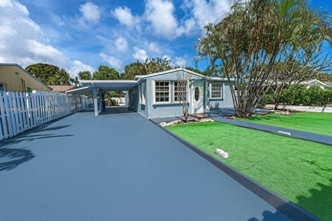 307 SW 15th St in Fort Lauderdale, FL - Building Photo