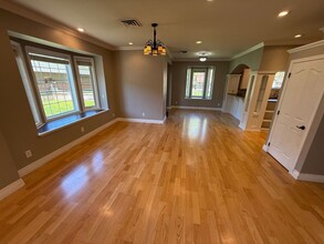 411 Berry Ave in Orofino, ID - Foto de edificio - Building Photo