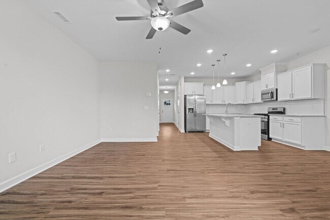 63 Village Edge Dr in Lillington, NC - Building Photo - Building Photo