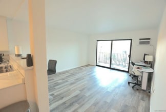 6780 Friars Rd in San Diego, CA - Building Photo - Building Photo