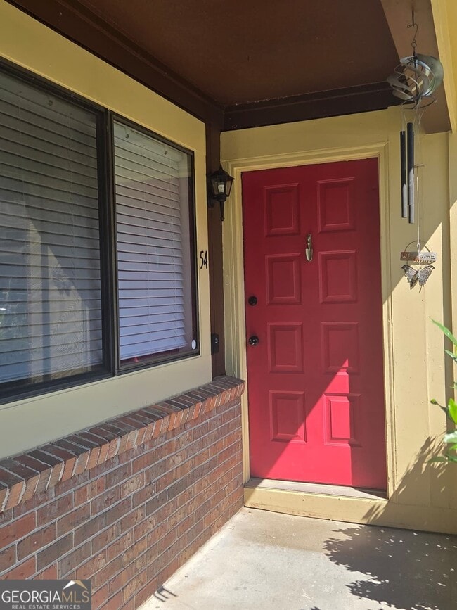 54 Country Pl Ct in Alpharetta, GA - Foto de edificio - Building Photo