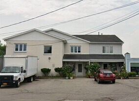 255 Portage Rd in Lewiston, NY - Building Photo