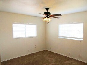 142 Blue Juniper in San Antonio, TX - Foto de edificio - Building Photo