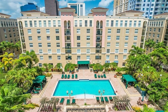 520 SE 5 Ave in Fort Lauderdale, FL - Building Photo - Building Photo