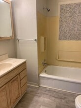 1812 W 17th Ln in Portales, NM - Building Photo - Building Photo