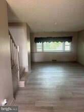 39 N Pennewell Dr in Wilmington, DE - Building Photo - Building Photo