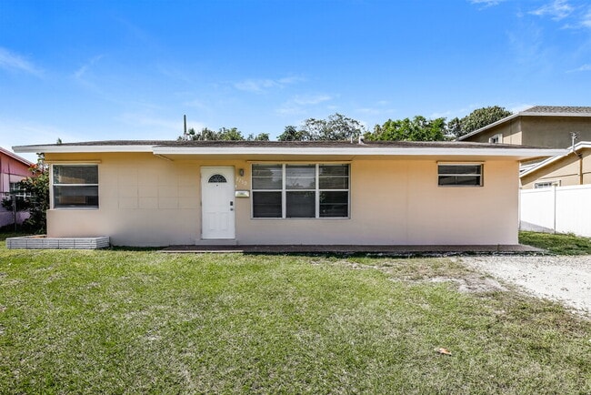 property at 2750 SW 2nd Ct