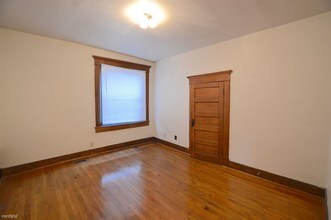 2020 N Delaware St-Unit -Apt 3 in Indianapolis, IN - Building Photo - Building Photo