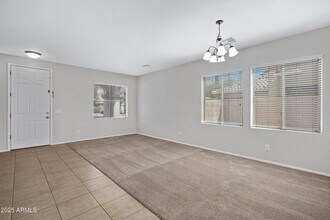 1696 S Falcon Dr in Gilbert, AZ - Building Photo - Building Photo