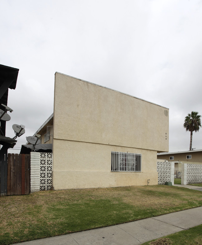 559 W Center St in Placentia, CA - Building Photo - Building Photo