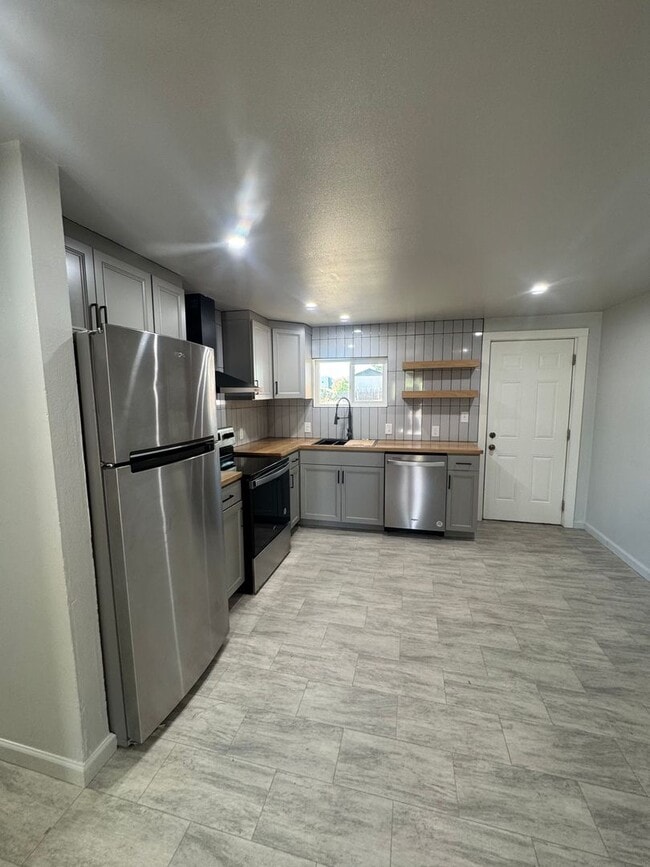 property at 3377 E Keswick Dam Rd