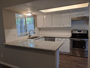 26 W Broken Oak in The Woodlands, TX - Building Photo - Building Photo