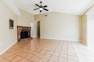 549 N Granite St in Gilbert, AZ - Building Photo - Building Photo