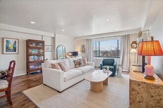 3315 Wisconsin Ave in Washington, DC - Building Photo - Building Photo