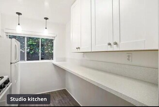 148 W Maple St in San Diego, CA - Building Photo - Building Photo