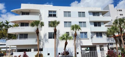 7601 Dickens Ave in Miami Beach, FL - Foto de edificio - Building Photo