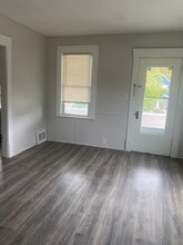 2200 W 103rd St in Cleveland, OH - Building Photo - Building Photo