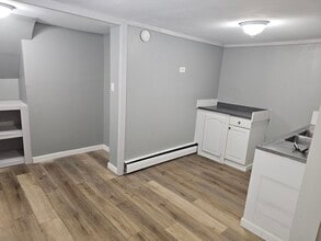 838 NH-12 in Westmoreland, NH - Building Photo - Building Photo