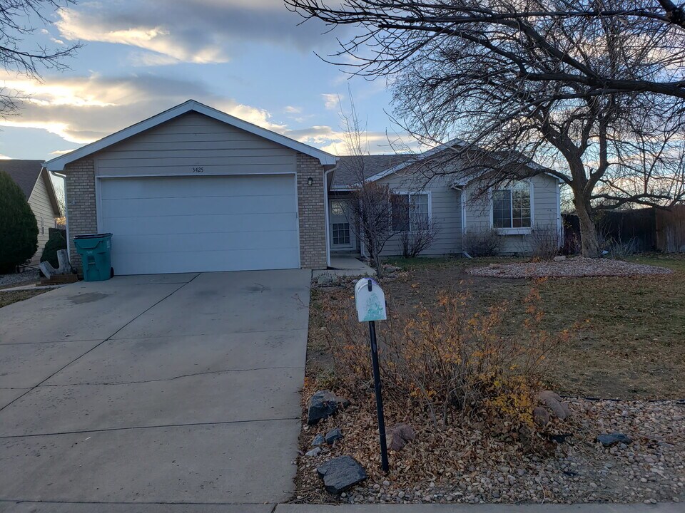 3542 Polk Cir W in Wellington, CO - Building Photo