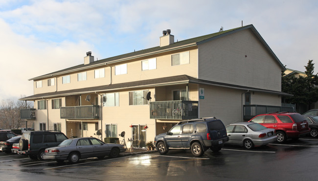 Hampton Heights Apartments in Seattle, WA - Building Photo - Building Photo