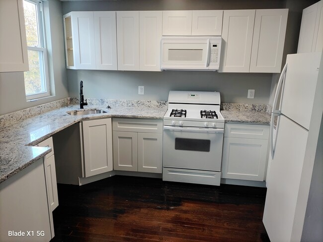 622 Linnard St, Unit 2