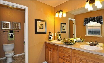 2121 Saison St in Fort Collins, CO - Building Photo - Building Photo