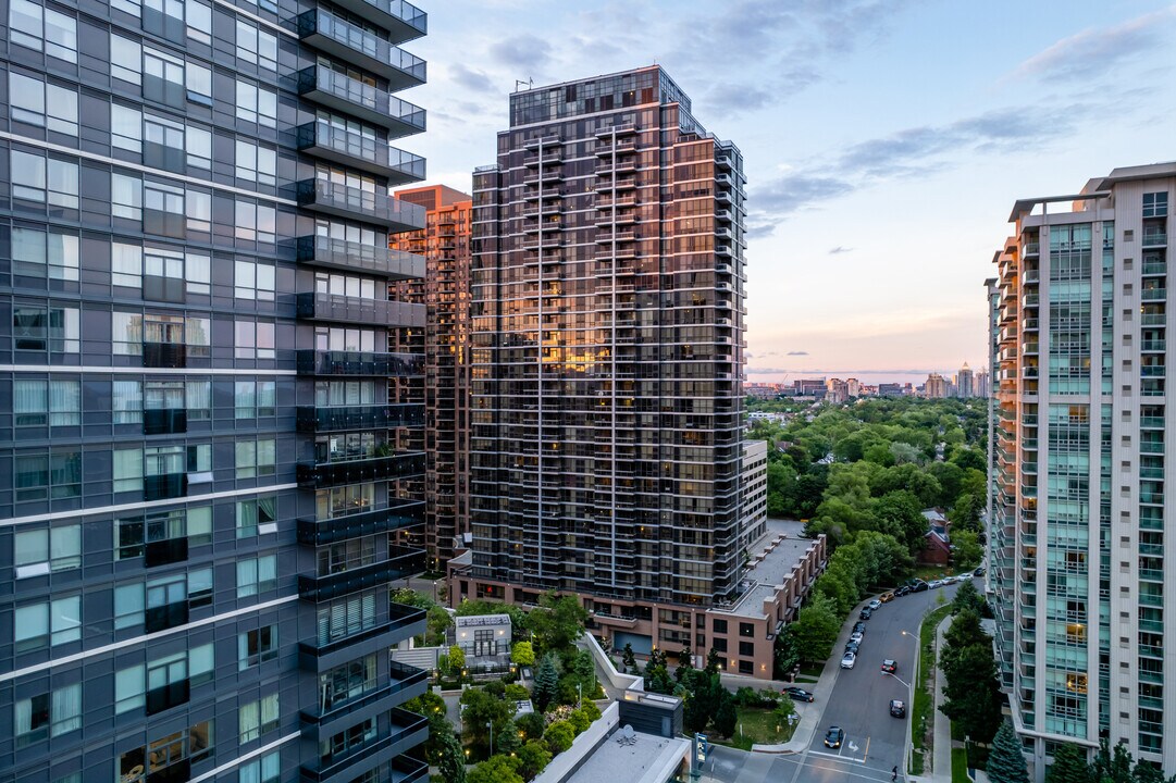 Spring at MintoGardens in Toronto, ON - Building Photo