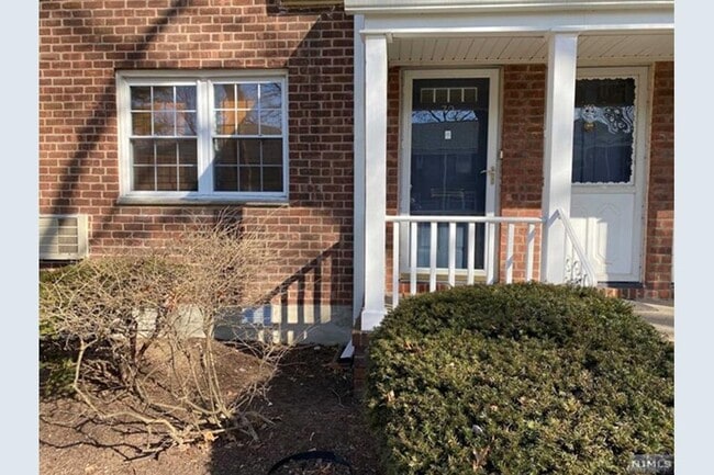 property at 72 Clark Ct