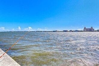 917 N Flagler Dr in West Palm Beach, FL - Foto de edificio - Building Photo