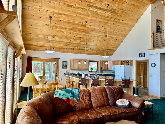 property at 34 Quartz Ln