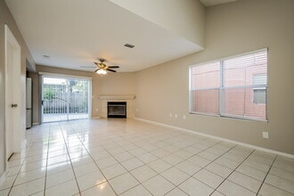 2032 Tropic Bay Ct in Orlando, FL - Building Photo - Building Photo