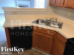 5658 Hyacinth Way in Indianapolis, IN - Building Photo - Building Photo