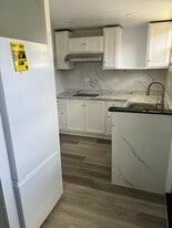 8210 SW 31st St, Unit 1 in Miami, FL - Building Photo